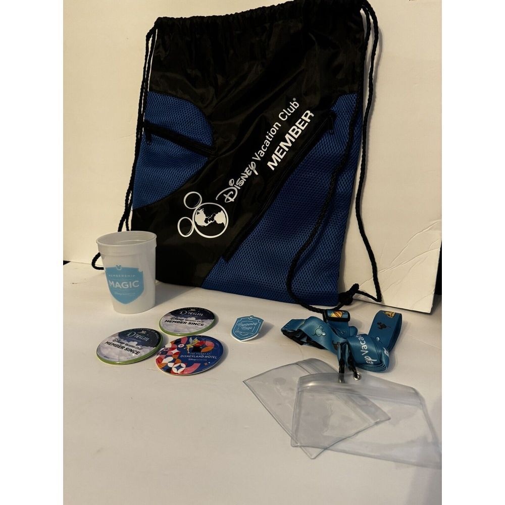 Disney Vacation Club DVC Member Backpack Lanyards Cup Buttons Pin Blue Black